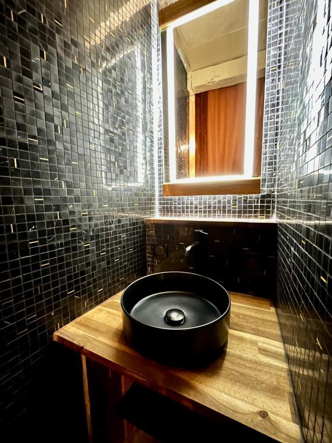 Romain - Appartement A Reims Esterno foto